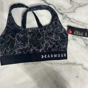 Under Armour HeatGear medium Support Sports Bra in Black & White Size medium